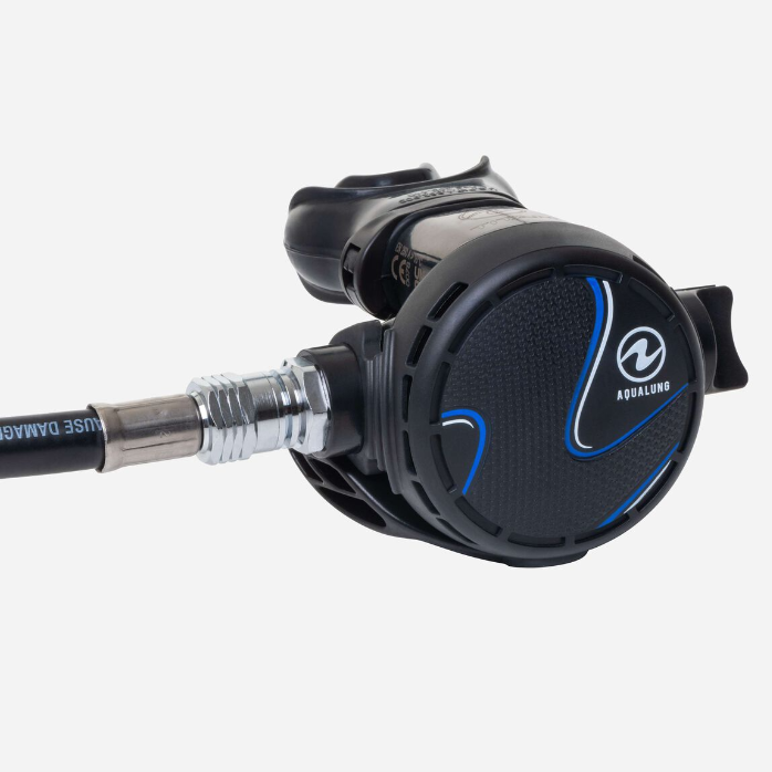 AQUALUNG TITAN DIVING REGULATOR AQUALUNG